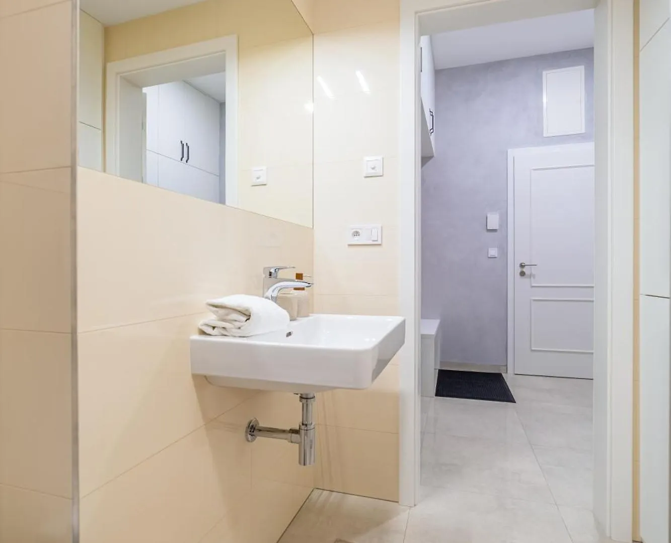 Appartamento Chic Brick Suite In Historic Prague City Center By Rentez Repubblica Ceca