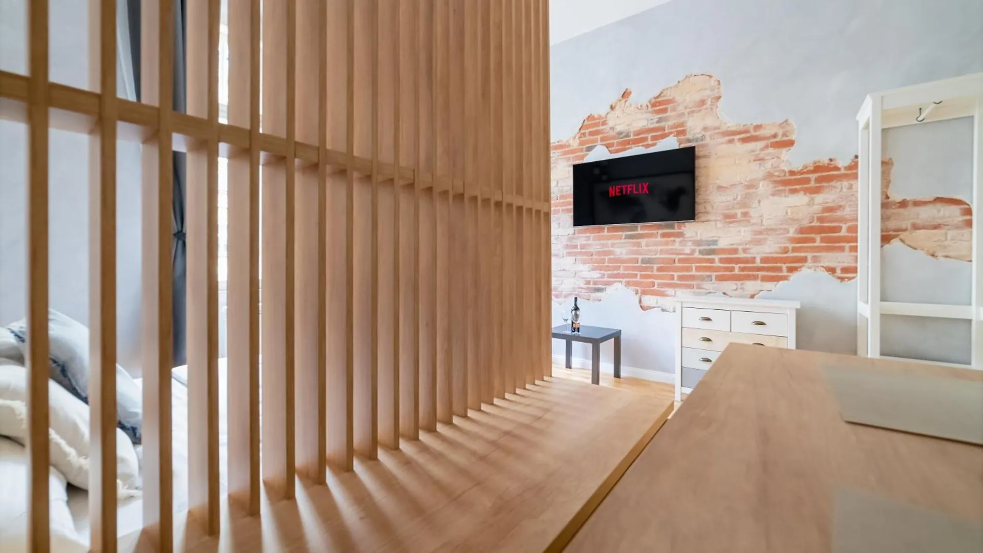 아파트 Chic Brick Suite In Historic Prague City Center By Rentez 체코